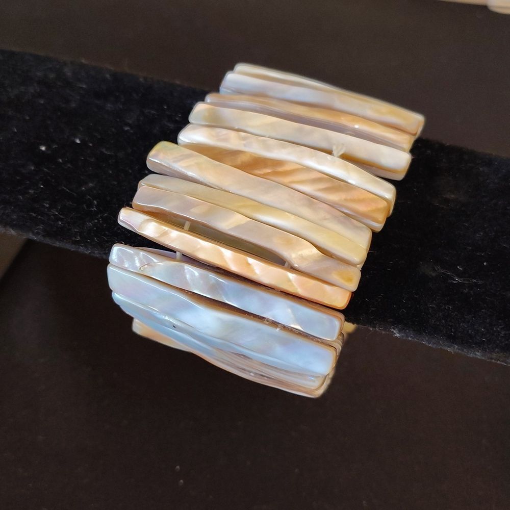 VTG Neutral Abalone Shell 2" Wide Stretch Bohemian Bracelet Bohemian Beachy